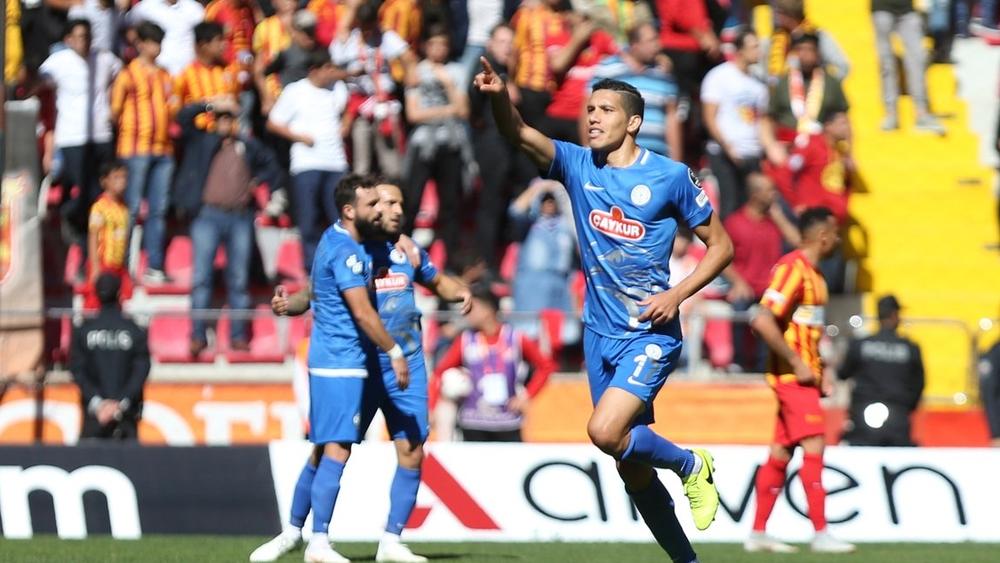 سعدان يتألق في صمت بتُركيا .. وأرْقامُه تَعْكِسُ أوْجَ عطائِهِ