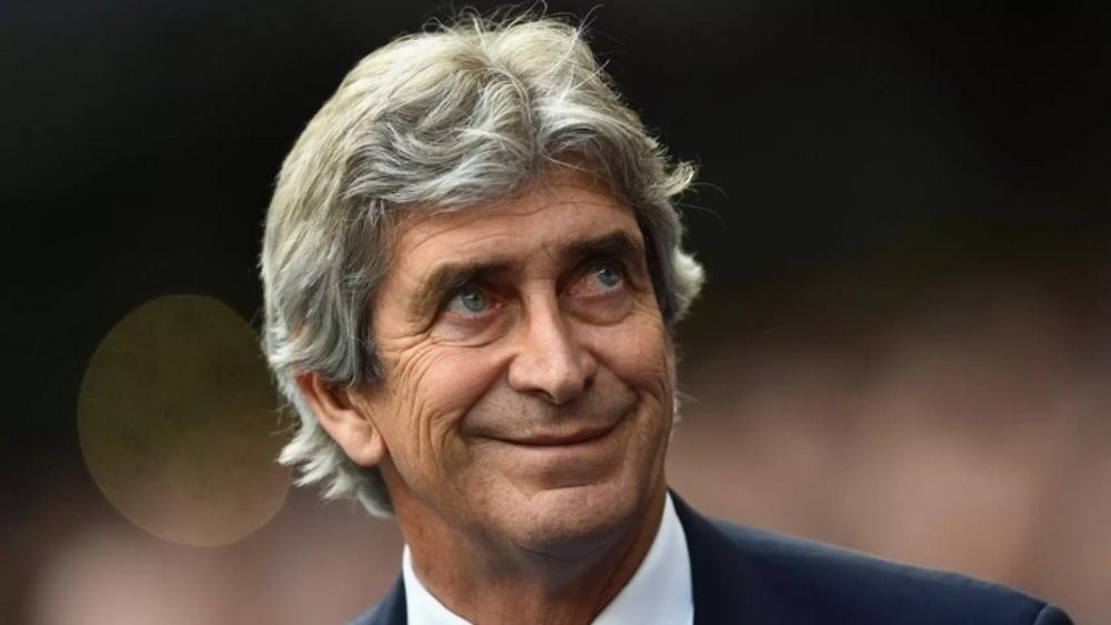 مدرب وست هام يتذكر أيامه كمدرب لنادي ملقا