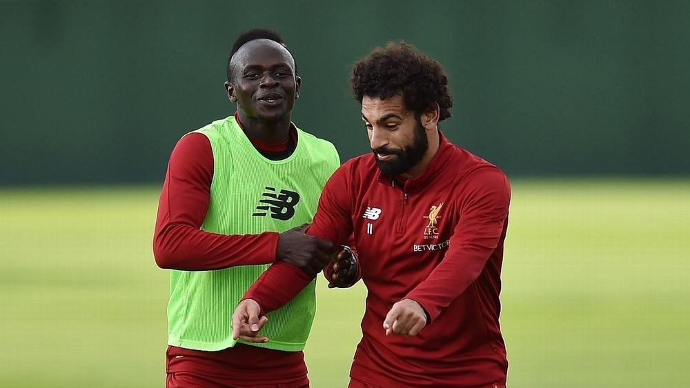 إيسيان يختار "الأفضل" بين صلاح وماني