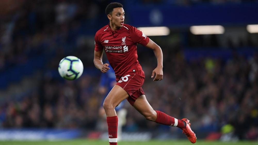 ألكسندر-أرنولد: جو جوميز من أفضل مدافعي الدوري الانجليزي