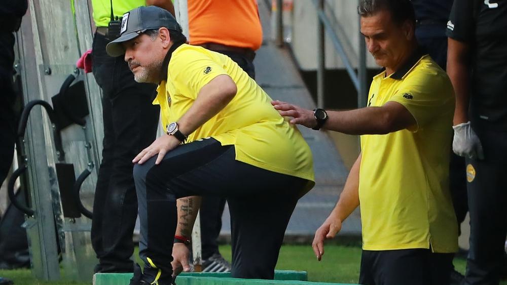 مارادونا يكشف عن المنتخب الذي يتمنى تدريبه