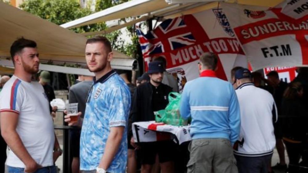 الاتحاد الإنجليزي يُدين أعمال الشغب في إشبيلية