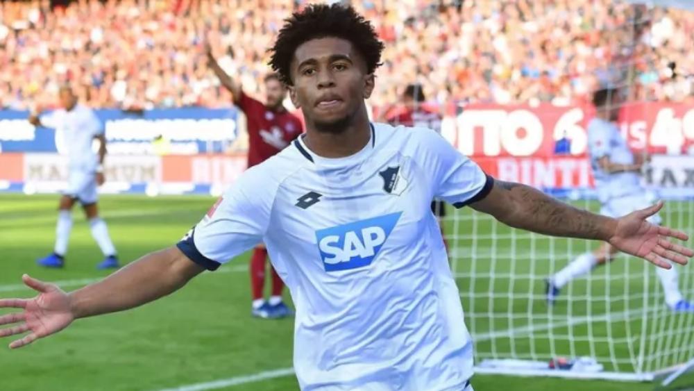 أخبار مفرحة لجماهير آرسنال بشأن الفتى المهاجر "ريس نيلسون"