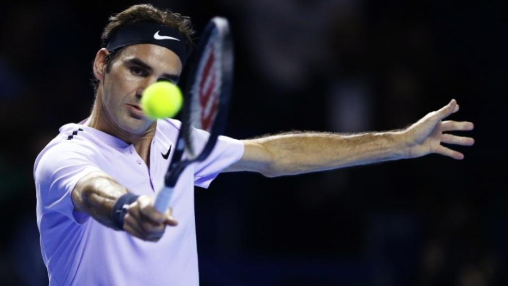 فيدرر يمر بصعوبة إلى الدور الثاني من دورة بازل
