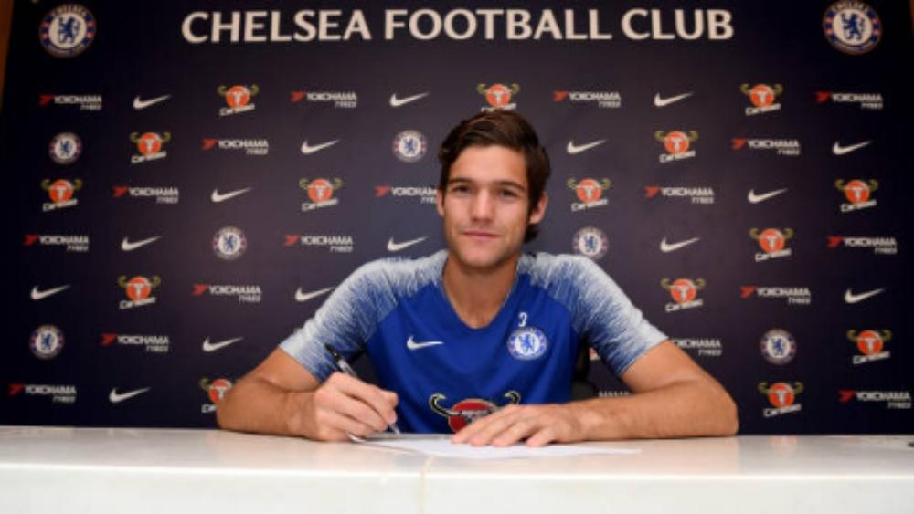 رسميًا | ألونسو يوقع على عقده الجديد مع تشيلسي