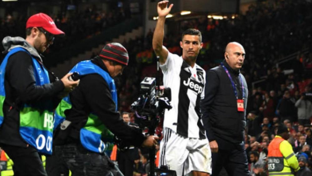 كريستيانو يوجه رسالة لجماهير اليونايتد بعد الهزيمة