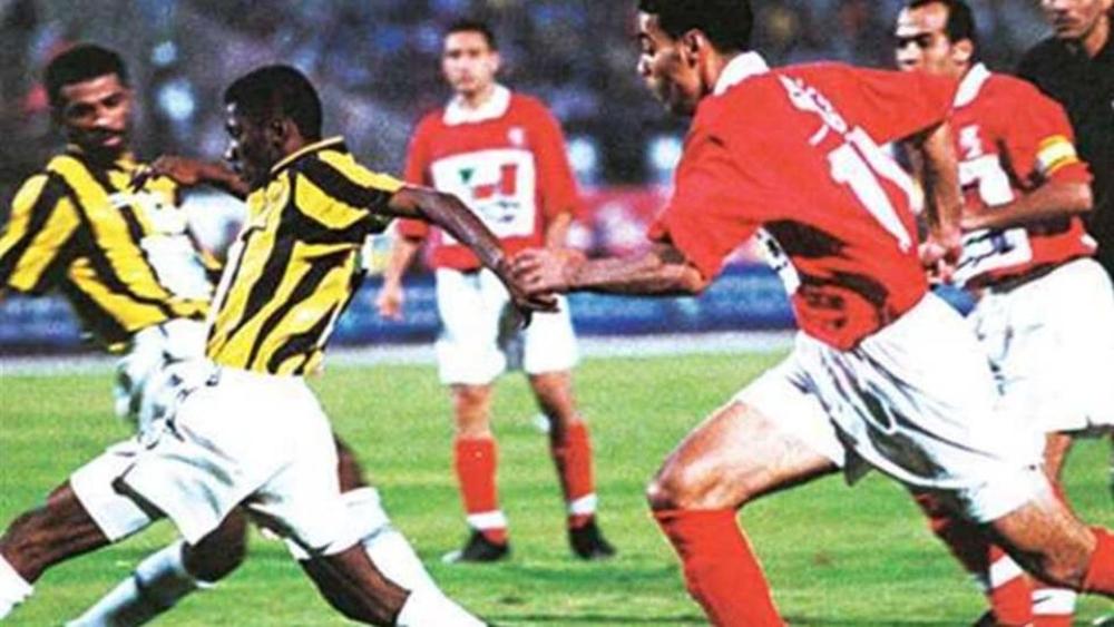 اتحاد جدة يواجه الأهلي في السوبر السعودي المصري