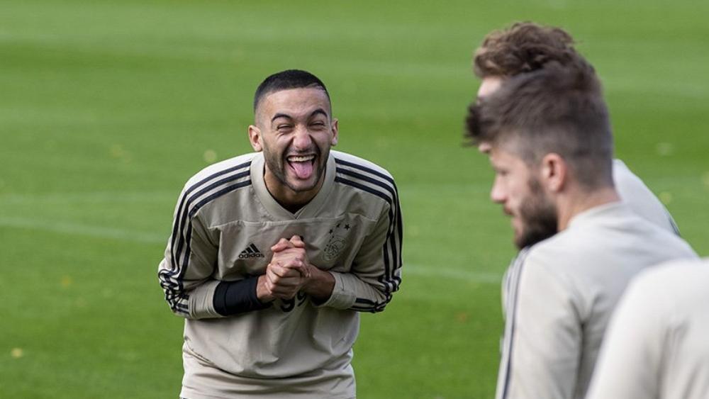 زياش: "لم أتوقع بقائي في أياكس.. وفريقنا الحالي لن يجتمع في العام المقبل"