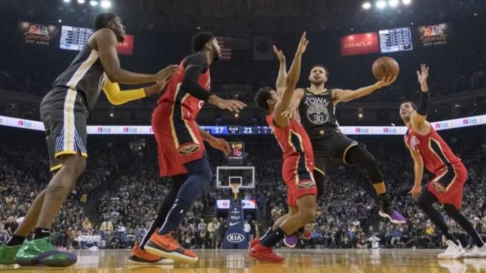 NBA.. غولدن ستيت يواصل انتصاراته وديريك روز يحقق رقمًا شخصيًّا قياسيًّا