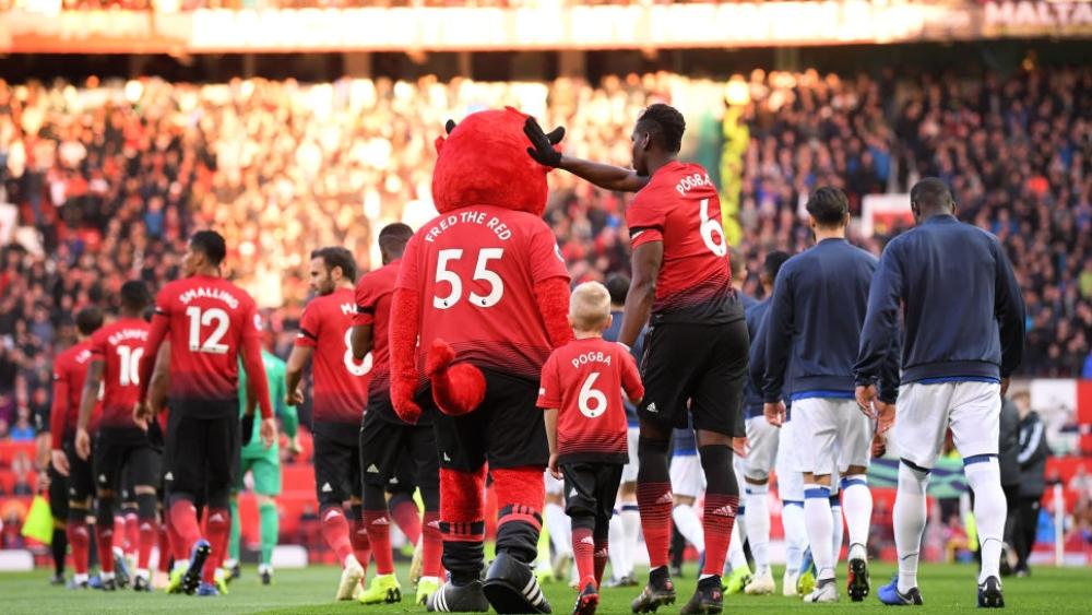 بوجبا يصالح جماهير اليونايتد بتصريح عاطفي