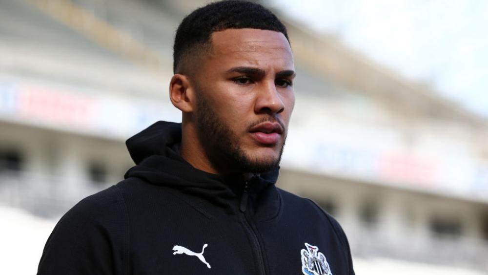 رسميًا | نيوكاسل يحتفظ بقائده حتى 2024