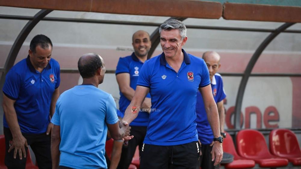 كارتيرون... المدرب الباحث عن إعادة الأهلي للقب القاري