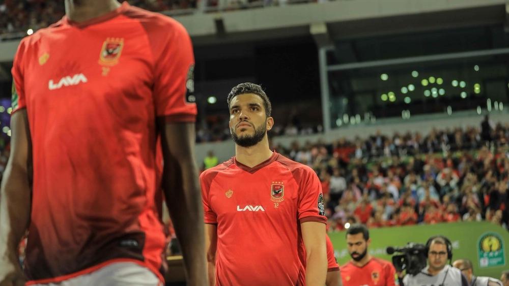 أزارو يُحدِثُ ضجَّةً بضربتيْ جزاء .. وينجو من "الطرد" أمام الترجي