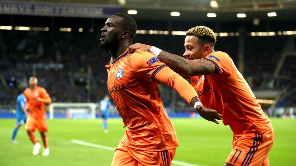 جوارديولا يُرعب فيرناندينيو بعرض ثمين لنجم ليون