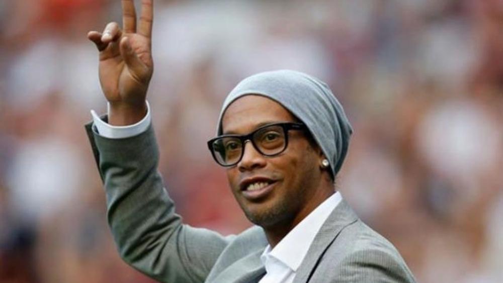 6 يوروهات تكشف عن إفلاس رونالدينيو!