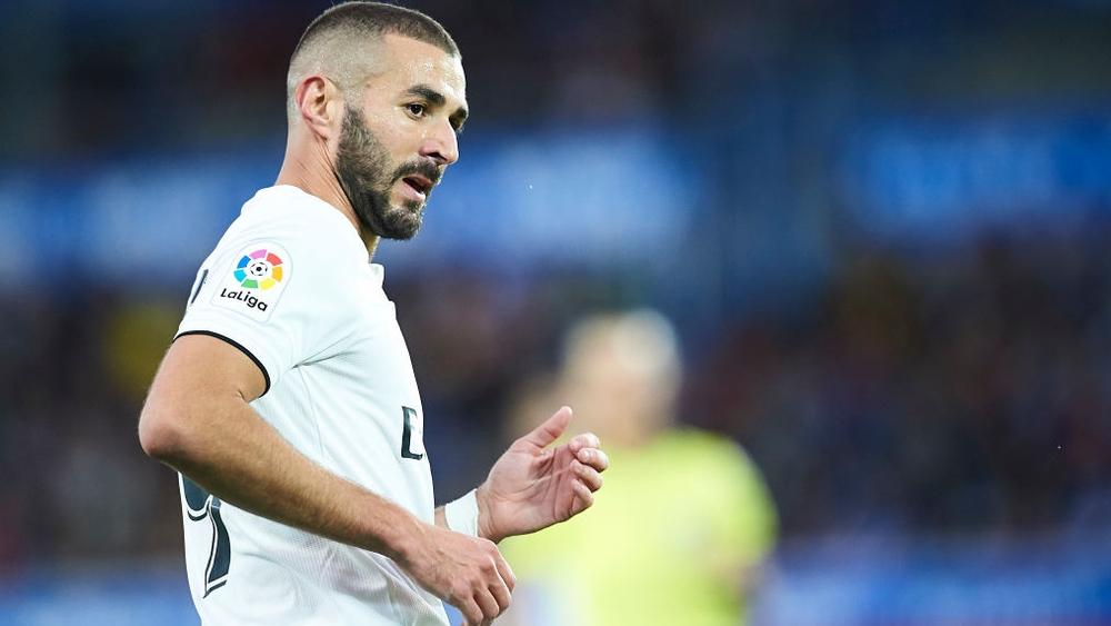 بنزيمة يرغب في استمرار سولاري مدربًا لريال مدريد