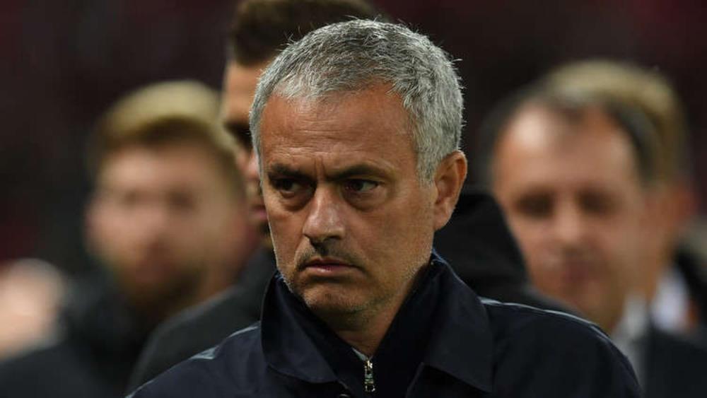 مورينيو: مانشستر سيتي "فوق المنافسة"!