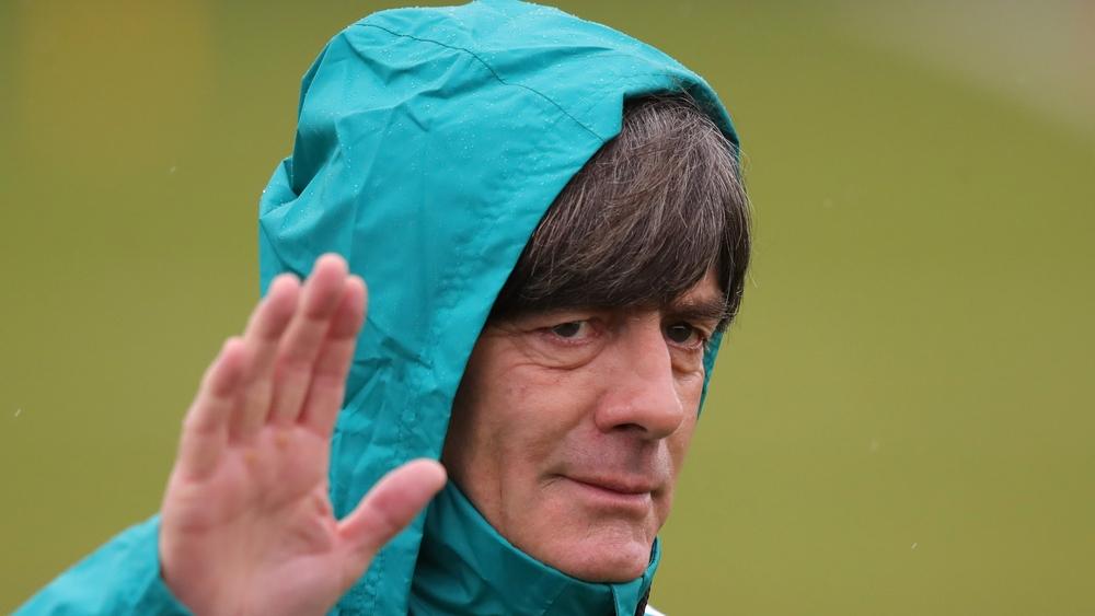 لوف يتطلع إلى إسدال الستار على "عام الحزن" بفوزين هامين