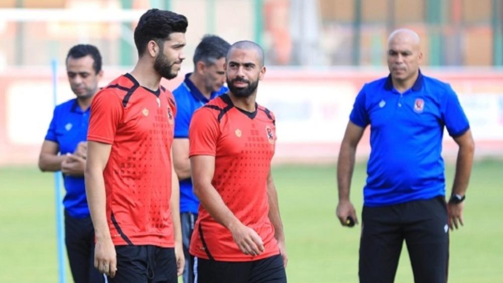 الأهلي يسعى إلى تجديد عقد آزارو