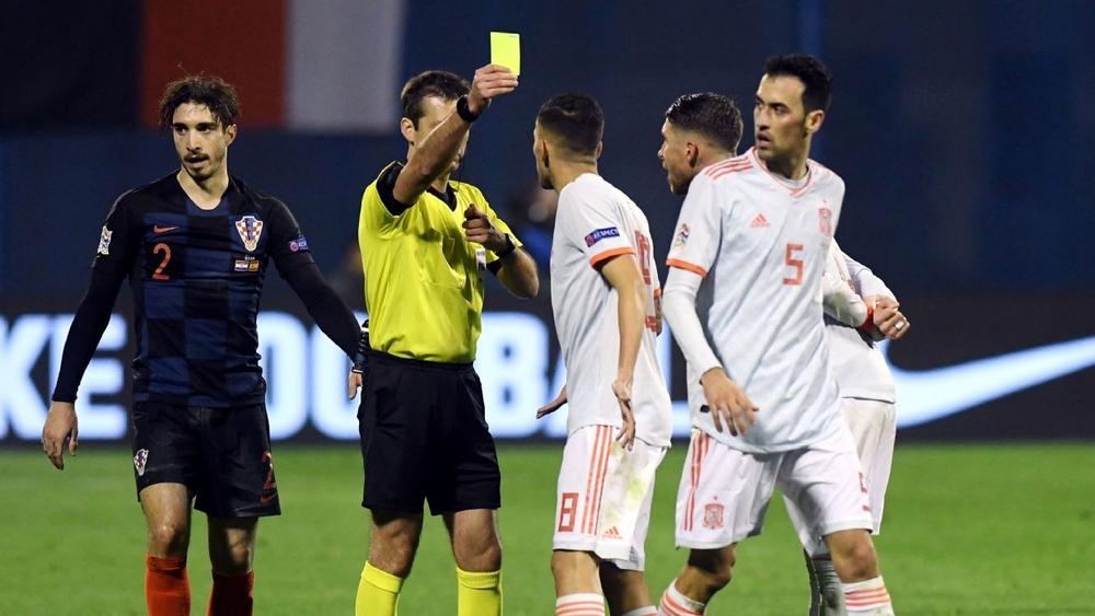 إسبانيا تحلم بهدية ثمينة من إنجلترا وكرواتيا