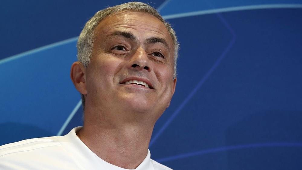 مورينيو يسعى إلى إفساد خطة برشلونة