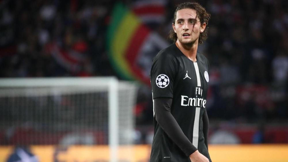 رابيو يحسم موضوع انتقاله إلى برشلونة