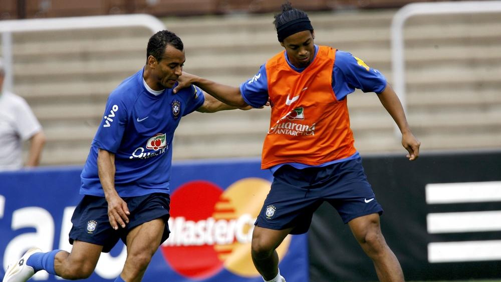 كافو يفضل رونالدينيو على رونالدو، ويختار زيدان الخصم الأعظم