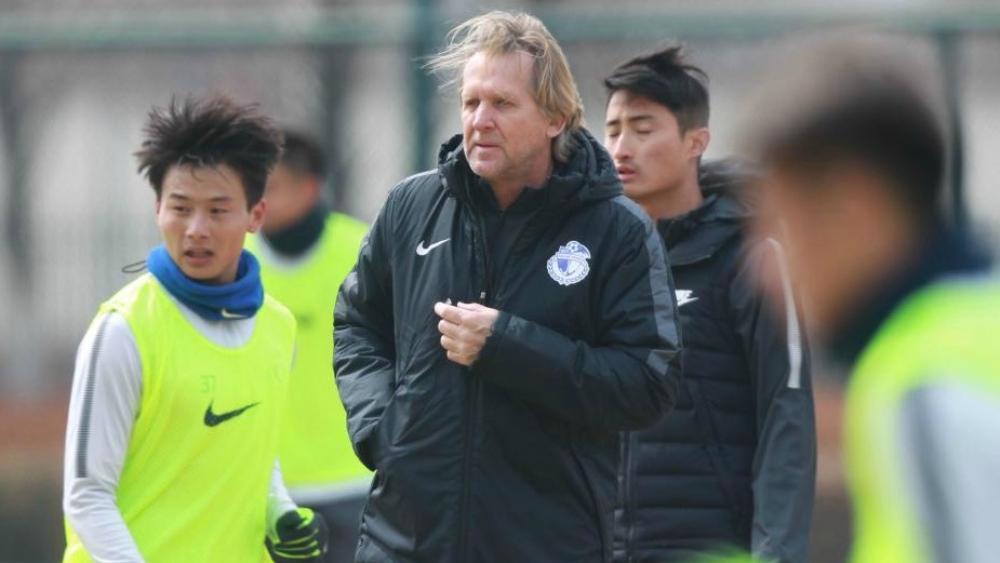 شوستر: برشلونة أكبر كثيرا من ديمبلي