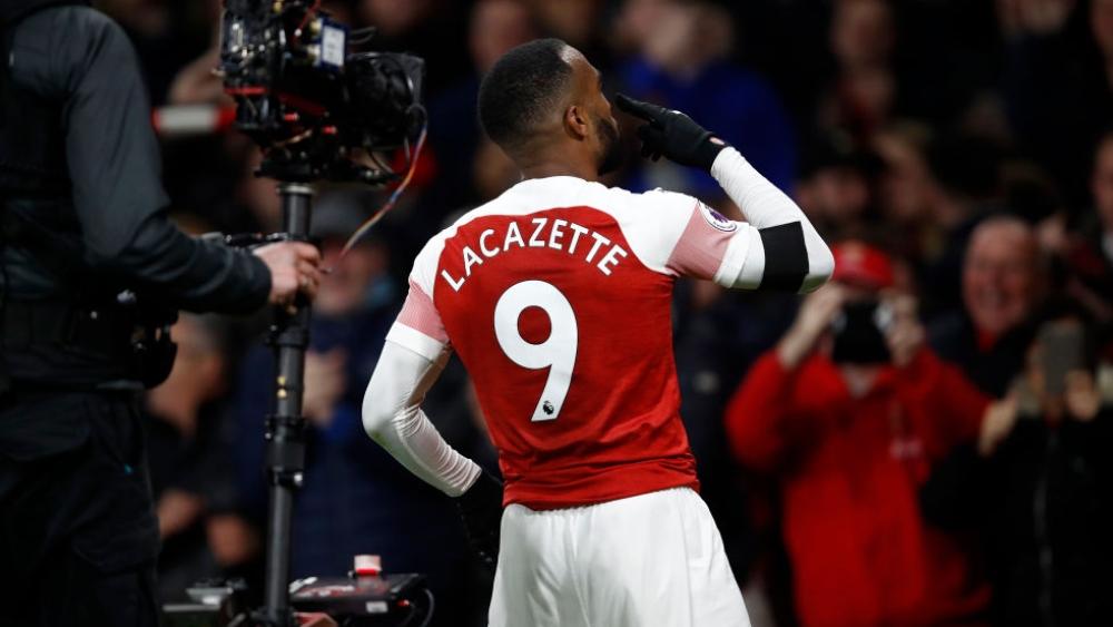 إصابة مزعجة وراء ابتعاد لاكازيت عن مباراة بورنموث