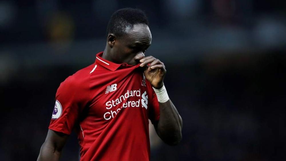 "وعكة صحية" تهدد مشاركة ماني في مباراة باريس