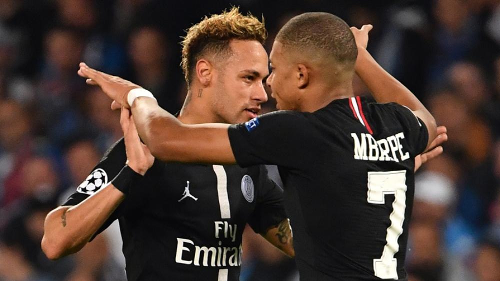 مبابي ونيمار سيُشاركان كأساسييْن أمام ليفربول