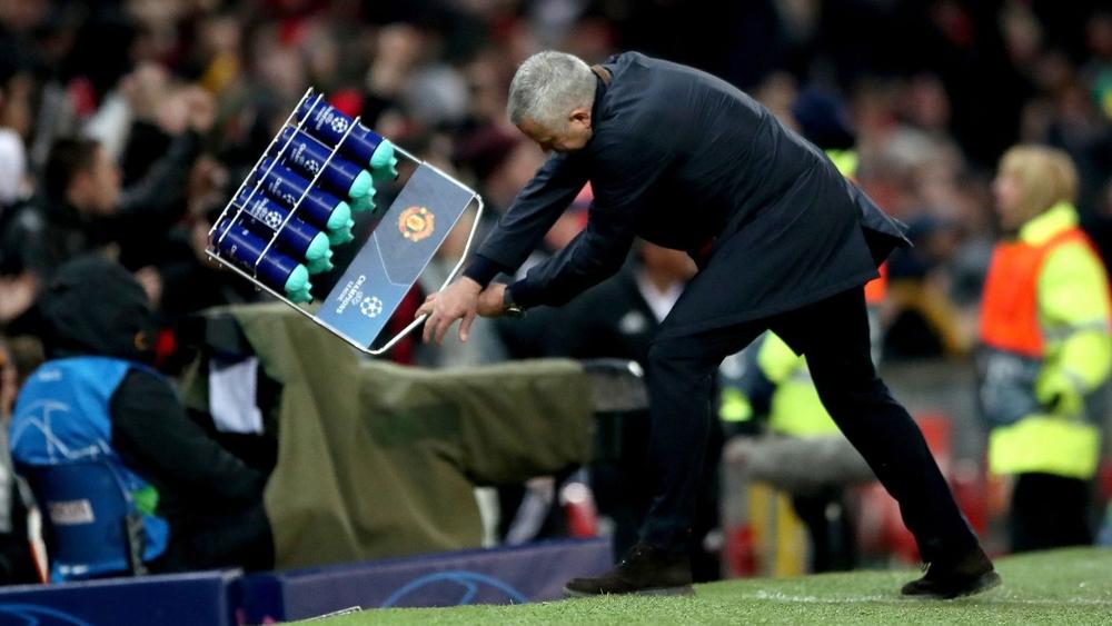 مورينيو عن احتفاليته المجنونة: "هناك من يكسر أجهزة التلفاز"