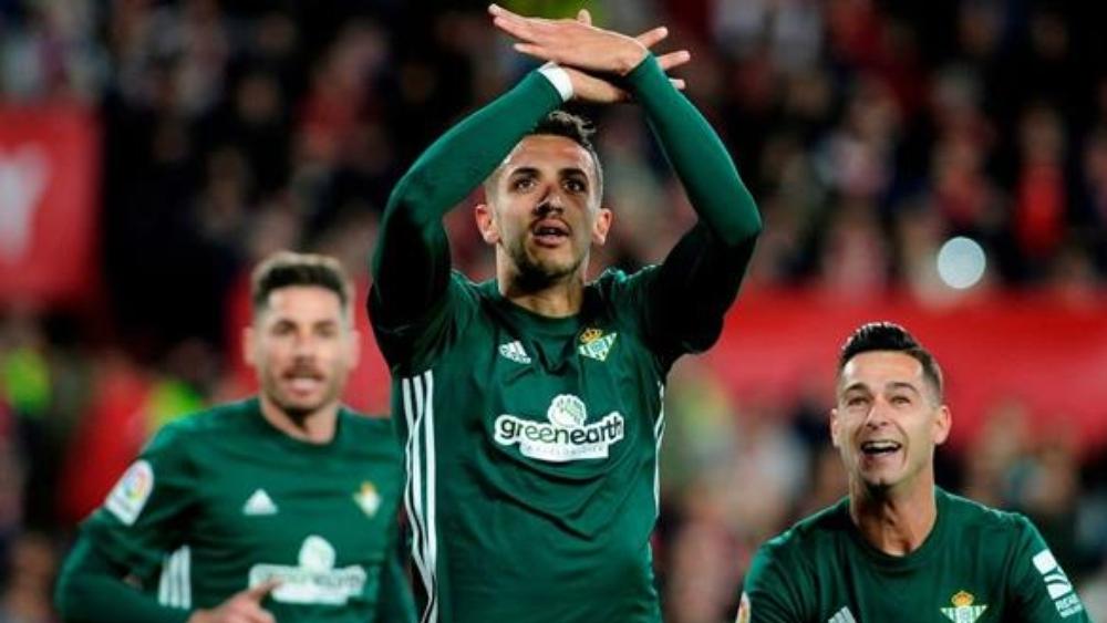 فضال يهنئ الرجاء بعد تتويجها بلقب الكونفدرالية