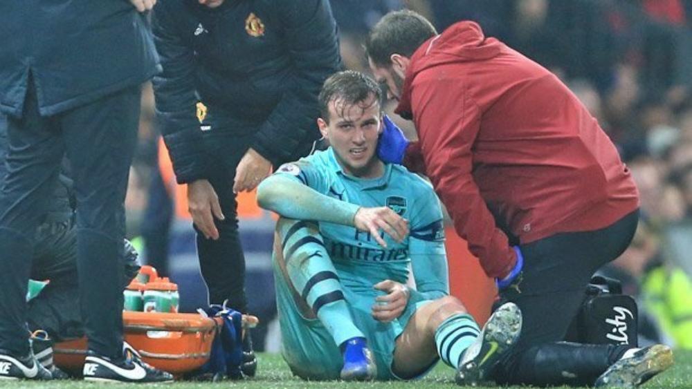 نهاية موسم المدافع هولدينغ مع أرسنال