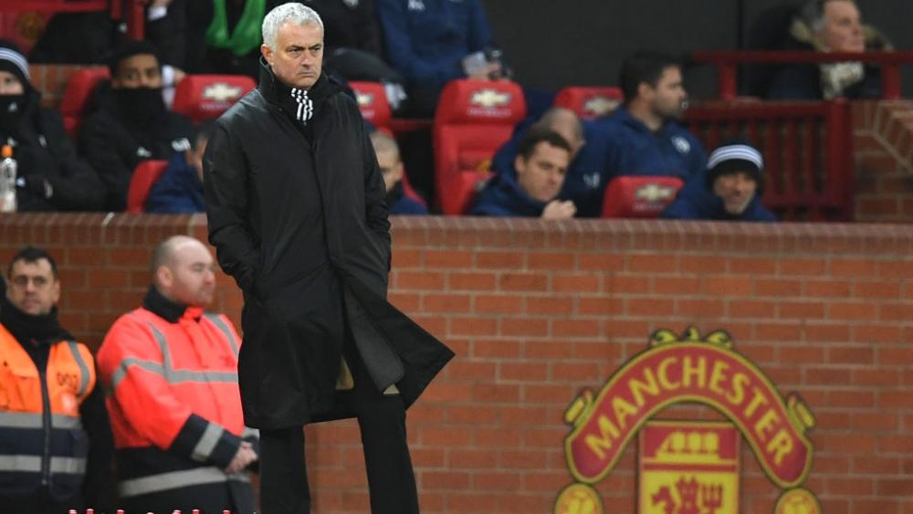 مورينيو يتهكم على إدارة اليونايتد بعد الفوز على فولهام