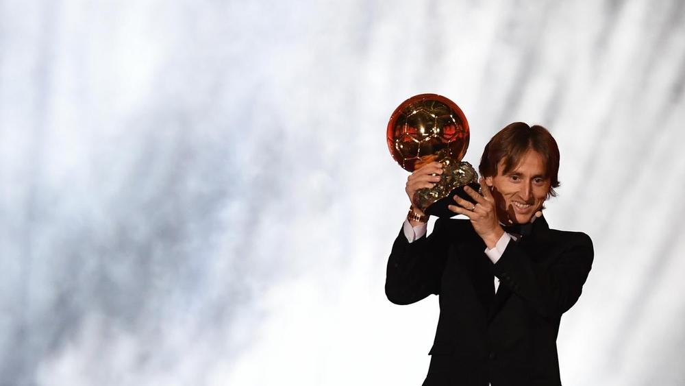 فضيحة الكرة الذهبية: الصحفي الذي مثل جزر القمر غير موجود، والصحيفة أغلقت أبوابها قبل 6 سنوات!