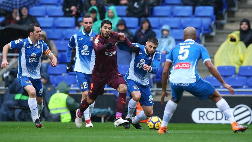 فيدال وديمبيلي يحافظان على الرسمية وسواريز يعود من جديد