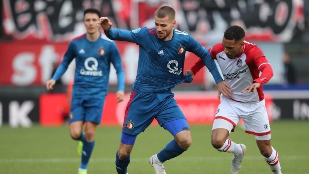 فينورد يمزق شباك إمين في الدوري الهولندي