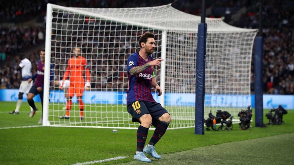 ميسي سيقود برشلونة بمواجهة توتنهام