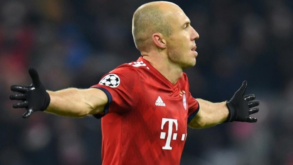 روبين يغيب عن مباراة أياكس للإصابة