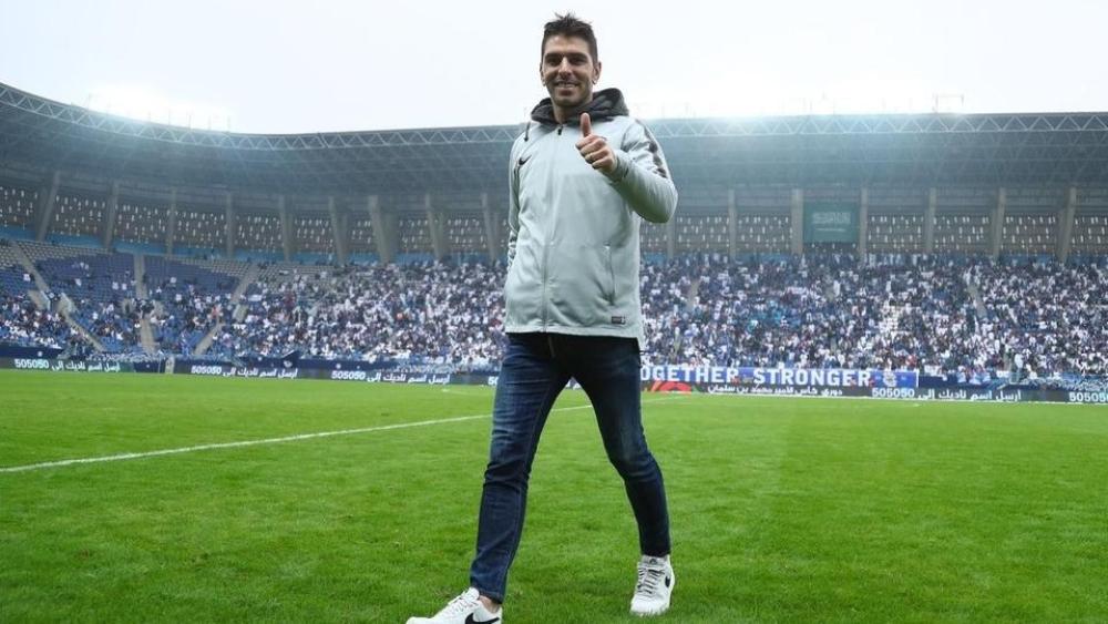 الهلال يقدم سوريانو للجماهير وبرشلونة "يغرد"