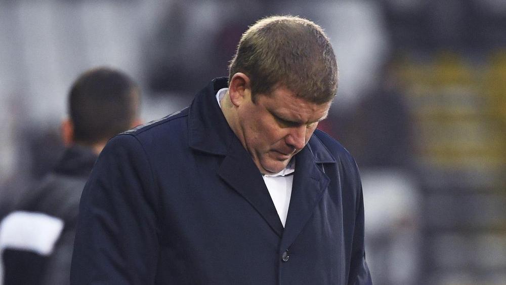 أندرلخت يقيل مدربه فانهازبروك لسوء النتائج