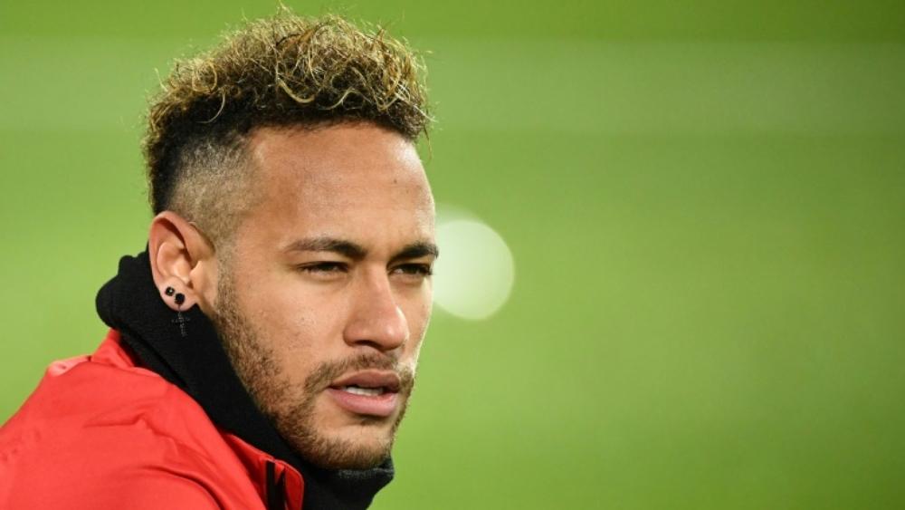 نيمار يُجري فحوصات في المستشفى ويغيب أمام أورليان