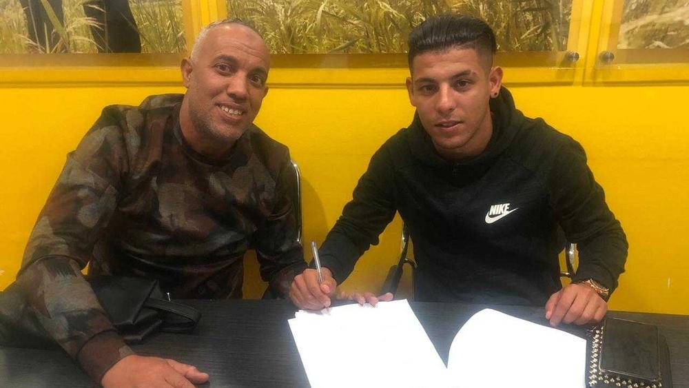 الكوكب المراكشي يبرم تعاقده الأول في الميركاتو الشتوي