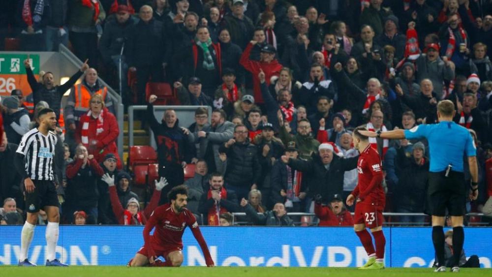 صلاح في مرمى الاتهامات بعد ركلة جزاء نيوكاسل