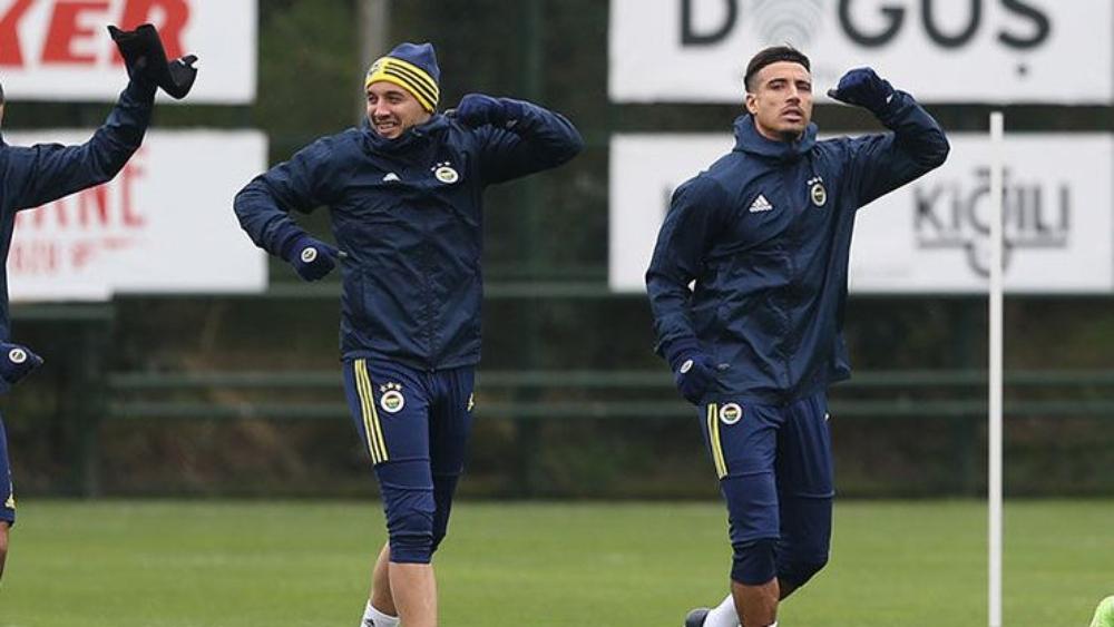 مسؤولو فنربخشه يصفحون عن درار وشحشوح ويُعيدونهما إلى تداريب الفريق