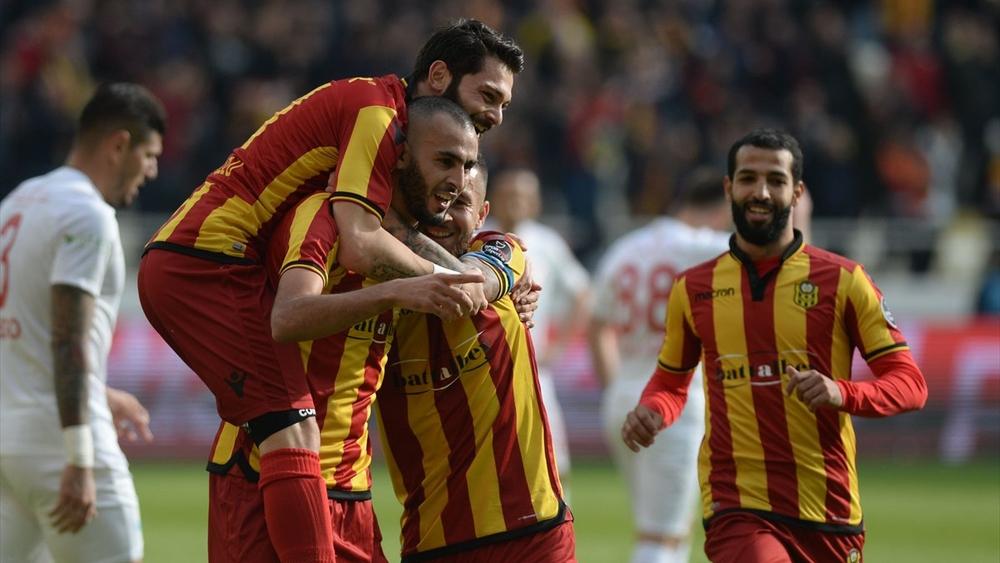 مساعٍ مصرية "جادَّة" للظفر بتوقيع خالد بوطيب