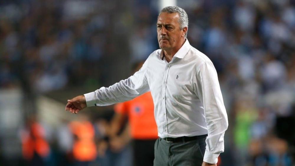 بوكا جونيورز يعلن موعد تقديم مدربه الجديد