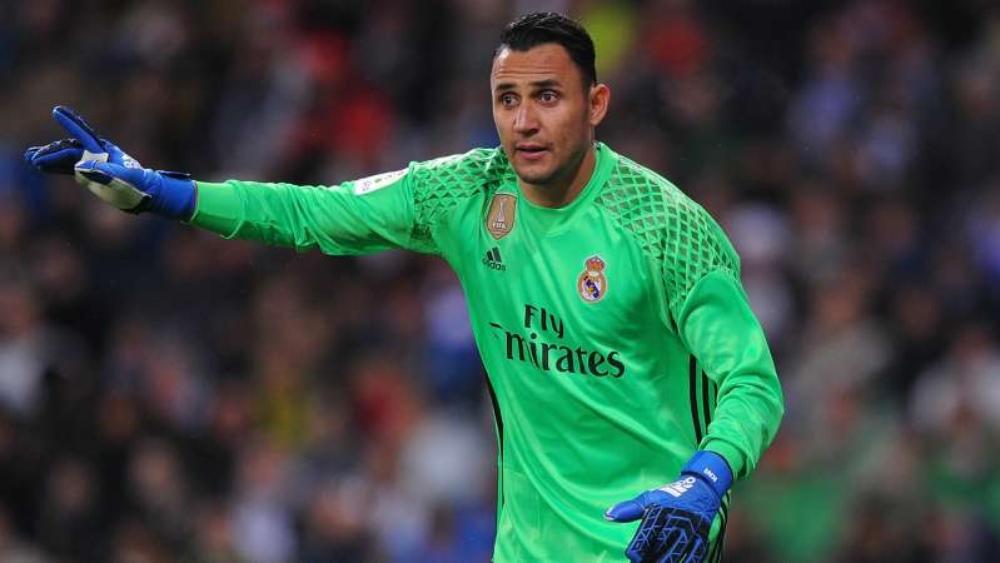 أندية "البريميرليج" تتصارع لضم نافاس