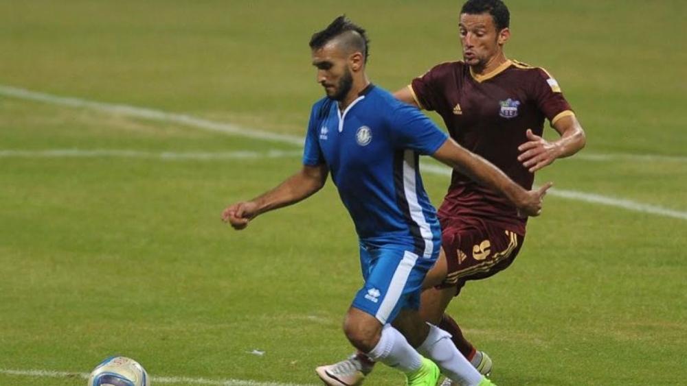 صورة | نجاة لاعب مصري بأعجوبة بعد انفجار سيارته!